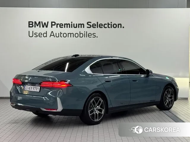 BMW 5 Series (G60) id 2983952 из Кореи 9