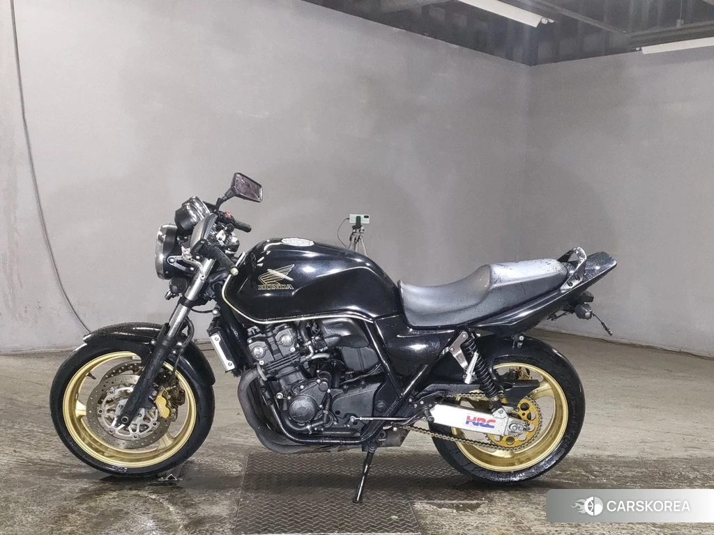 Проданный Honda CB400SF 2012 из Японии, фото 2