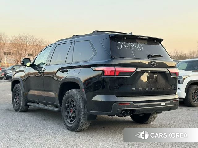 Toyota Sequoia id 4258315 из Китая 8