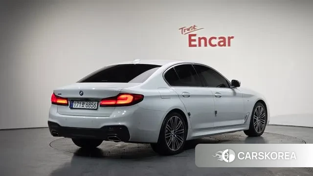 BMW 5 Series (G30) id 3587787 из Кореи 12