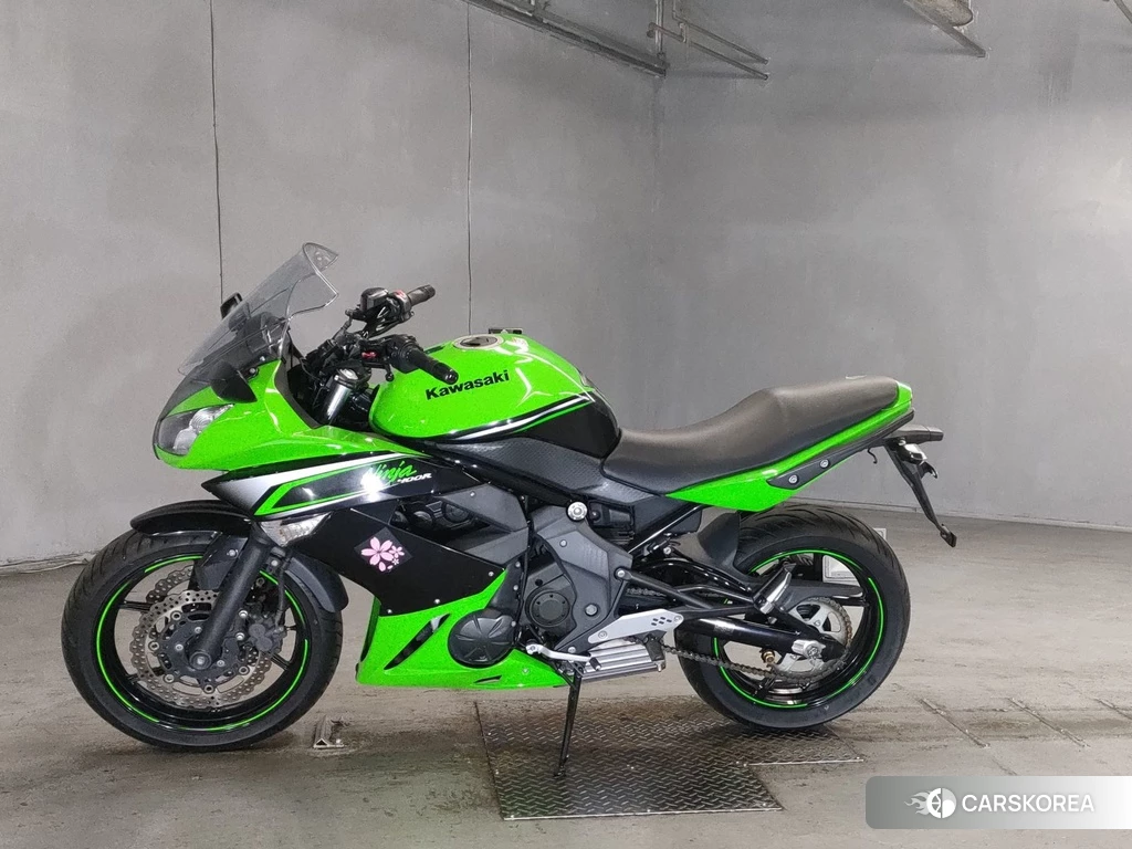 Проданный Kawasaki NINJA 400R 2012 из Японии