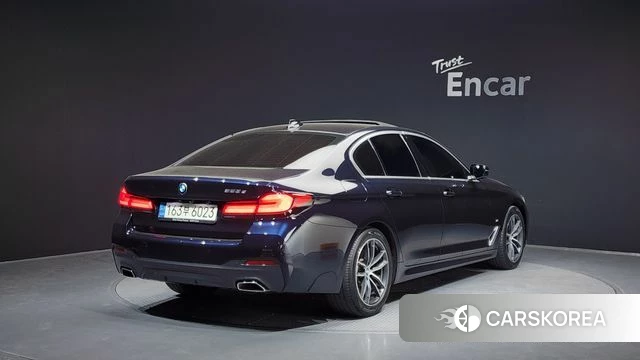 BMW 5 Series (G30) id 4293832 из Кореи 12