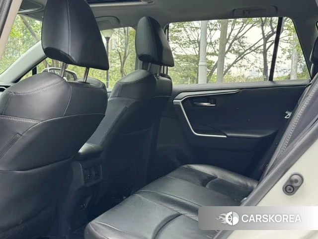Toyota RAV4 Rongfang 2021 Белый из Китая, фото 5