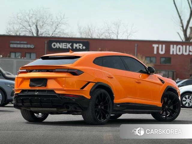 Lamborghini Urus id 3913638 из Китая 12