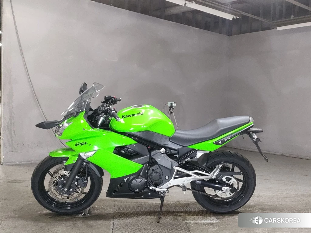 Проданный Kawasaki NINJA 400R 2011 из Японии, фото 2
