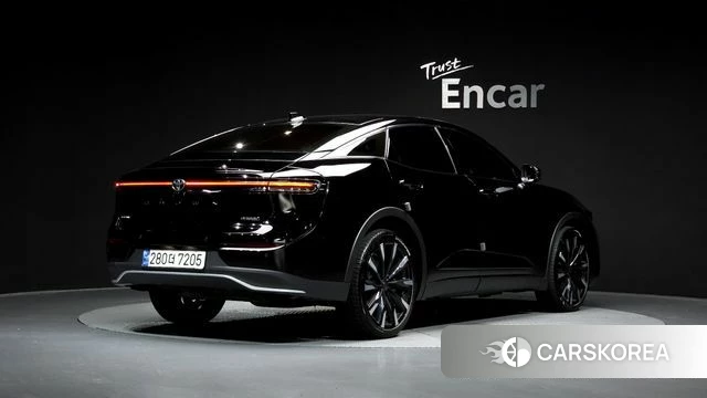 Toyota Crown Crossover id 3940522 из Кореи 12