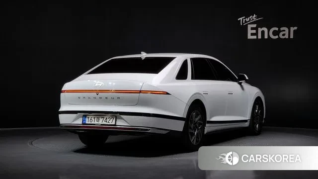 Hyundai Grandeur (GN7) id 3348251 из Кореи 12