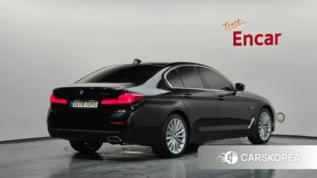 BMW 5 Series (G30) id 4549288 из Кореи 12
