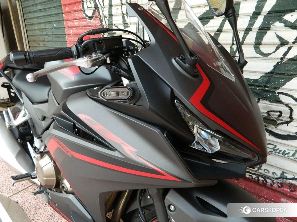 Проданный Honda CBR400R ABS 2021 из Японии, фото 2
