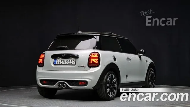 Mini Cooper S id 2658788 из Кореи 12