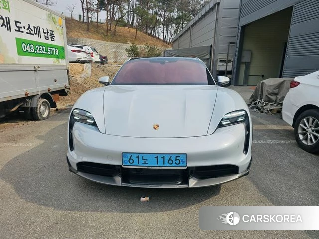 Porsche Taycan id 3857329 из Кореи 9