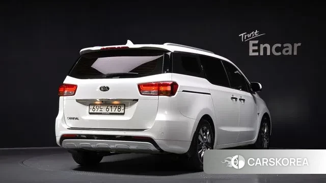 Kia All New Carnival id 3210225 из Кореи 12