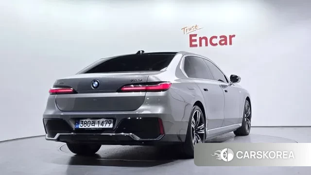 BMW 7 Series (G70) id 3347291 из Кореи 12