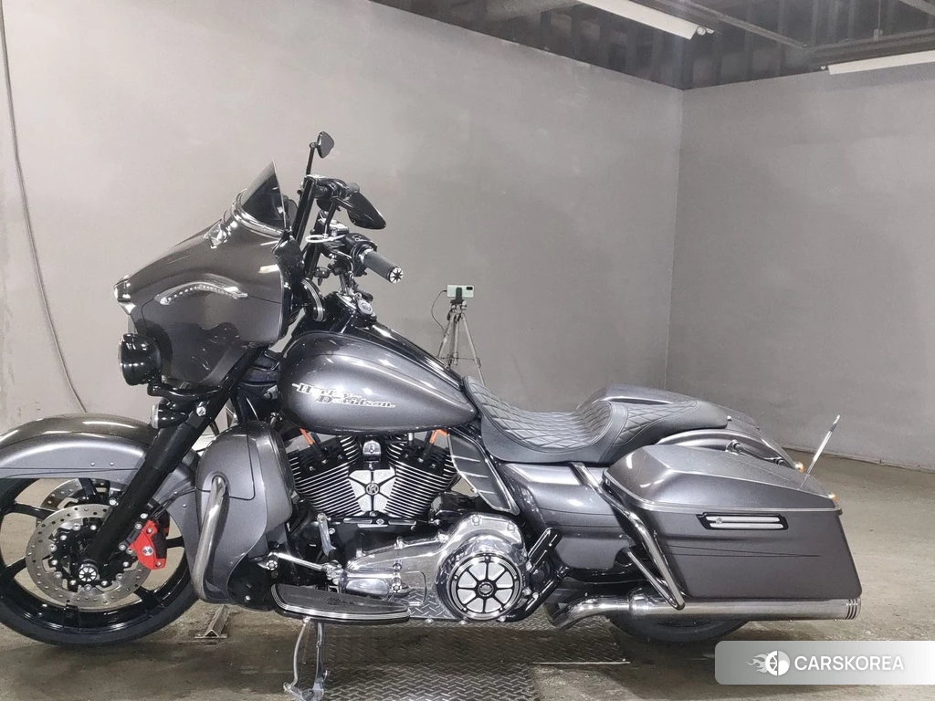 Проданный Harley-Davidson Street Glide FLHXS1690 2015 из Японии, фото 2