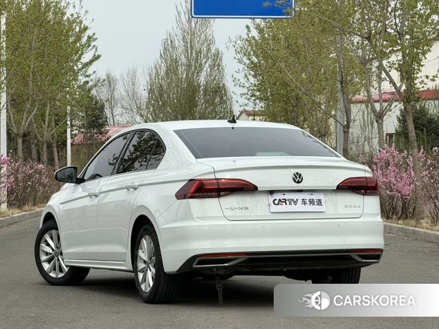 Volkswagen Bora id 4298190 из Китая 12