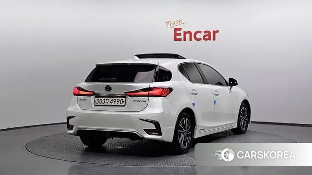 Lexus CT200h id 3380636 из Кореи 12