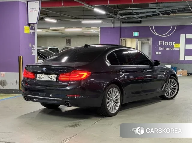 BMW 5 Series (G30) id 3732878 из Кореи 12