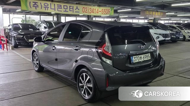 Toyota Prius C id 4746165 из Кореи 12