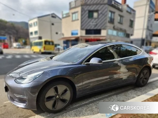 Tesla Model 3 2020 Серый из Кореи, фото 5