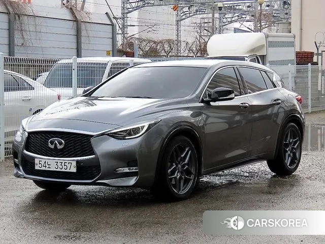 Infiniti Q30 id 3761179 из Кореи 12