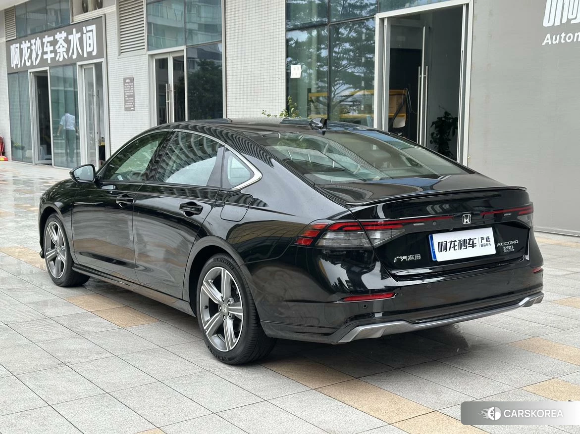 Honda Accord id 4407657 из Китая 12
