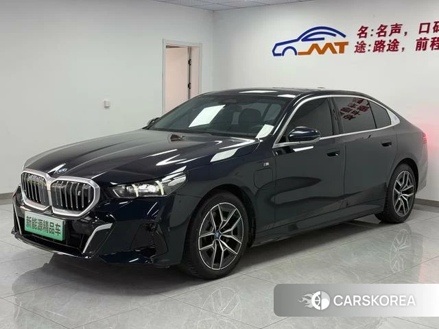 BMW i5 2025 Черный из Китая, фото 2