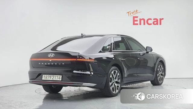 Hyundai Grandeur (GN7) id 4591864 из Кореи 12