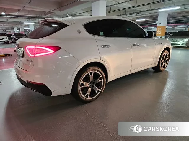 Maserati Levante id 3433601 из Кореи 12