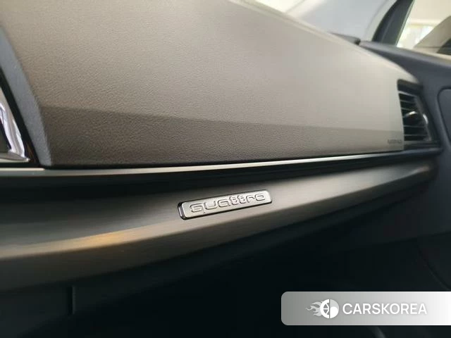 Audi Q5L id 4272014 из Китая 11