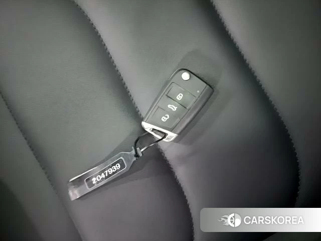 Volkswagen Tiguan L id 4314213 из Китая 12