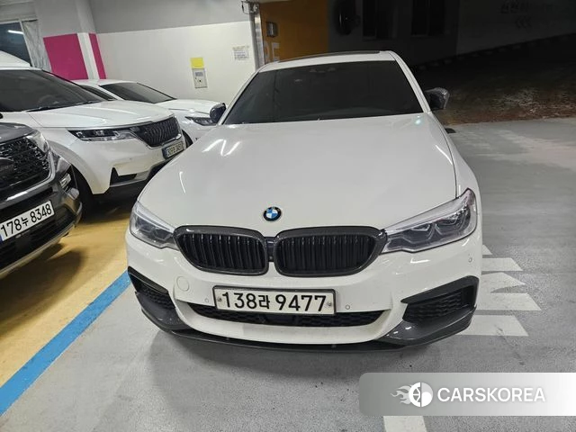 BMW 5 Series (G30) 2018 Белый из Кореи, фото 5