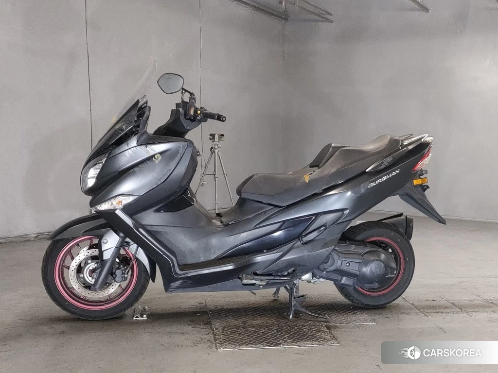 Проданный Suzuki BURGMAN 400 2018 из Японии, фото 2