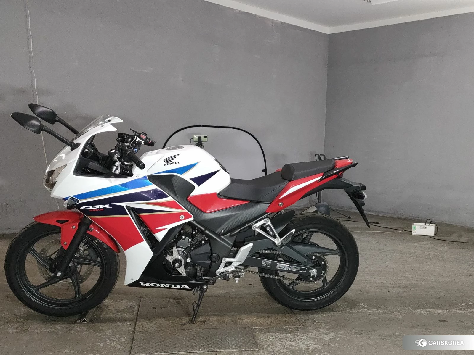 Проданный Honda CBR250R 2017 из Японии, фото 2