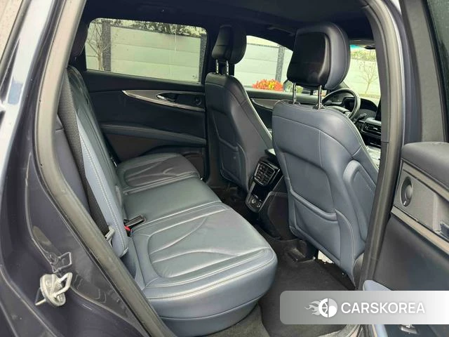 Lincoln Navigator id 4214535 из Китая 8