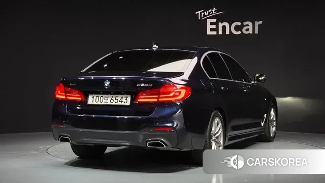 BMW 5 Series (G30) id 3778521 из Кореи 12