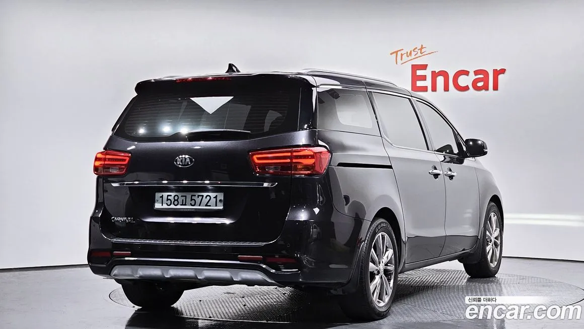 Kia The New Carnival id 1702019 из Кореи 12