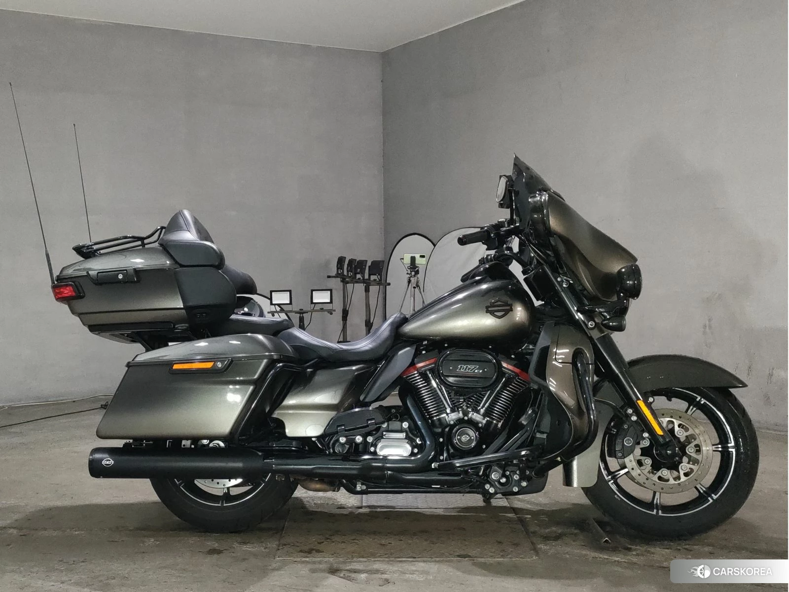 Проданный Harley-Davidson Electra Glide FLHTKSE1920 CVO 2018 из Японии, фото 3