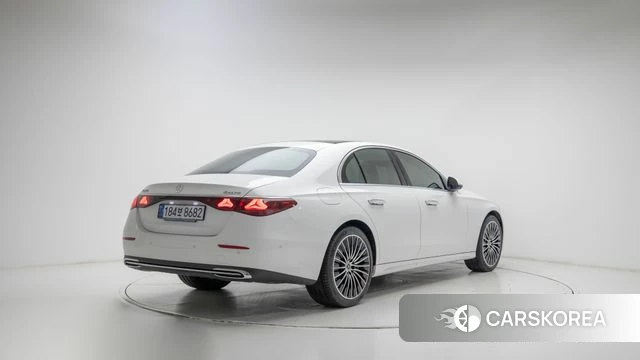 Mercedes-Benz E-Class W214 id 3817519 из Кореи 12