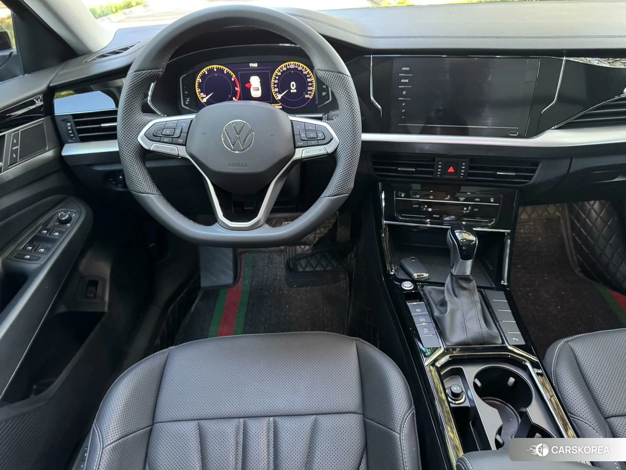 Volkswagen Passat 2025 Черный из Китая, фото 2