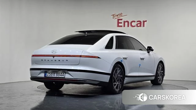 Hyundai Grandeur (GN7) id 4223414 из Кореи 12