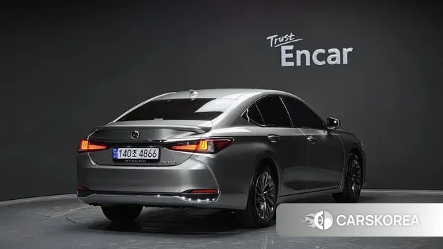 Lexus ES300h 7th generation id 3649034 из Кореи 12