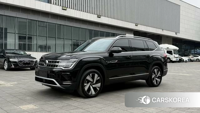Volkswagen Tourang 2023 Черный из Китая, фото 2