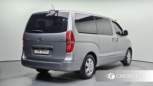 Hyundai The New Grand Starex id 4417436 из Кореи 12