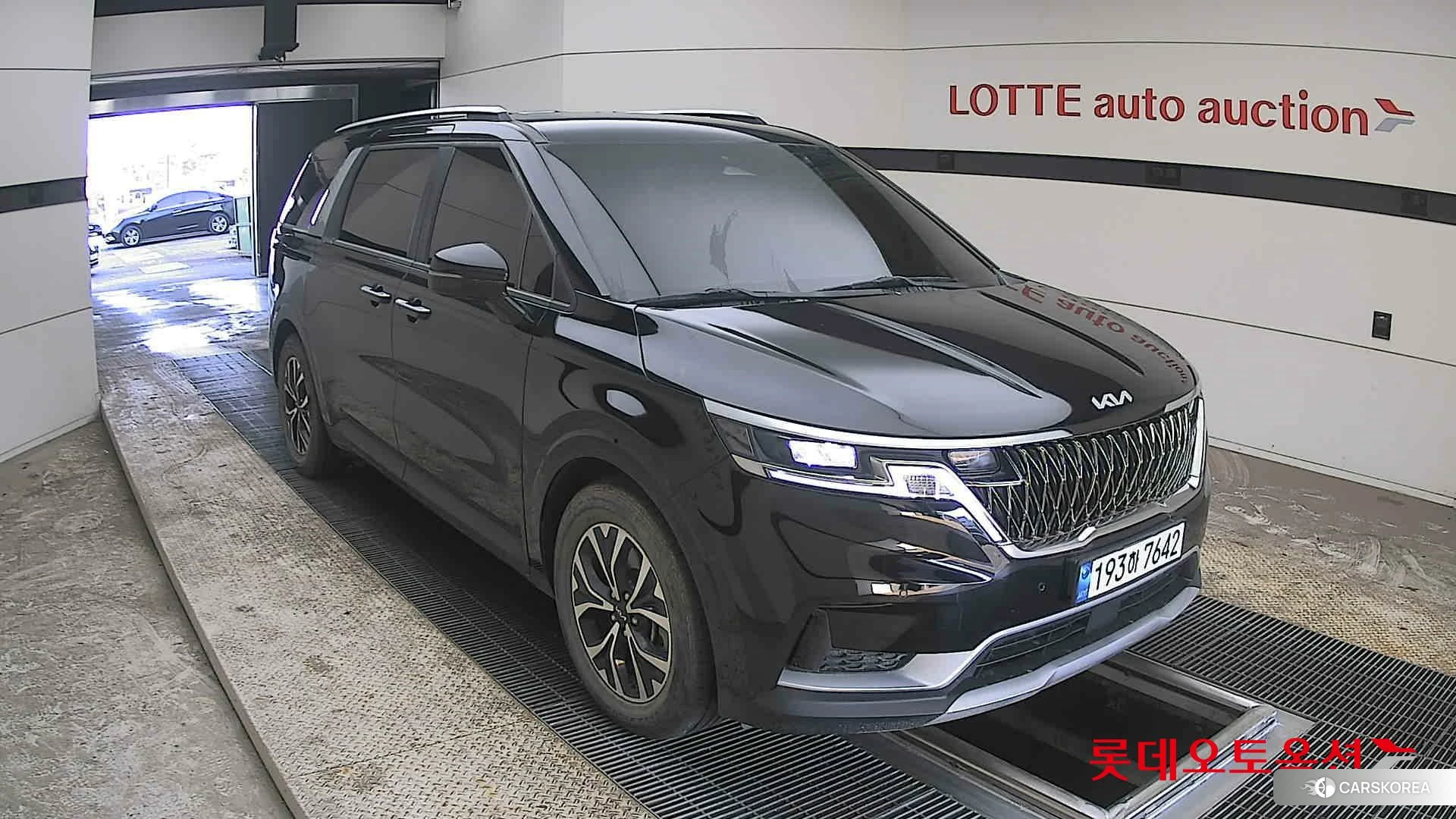 Kia Carnival id 3882155 из Кореи 12