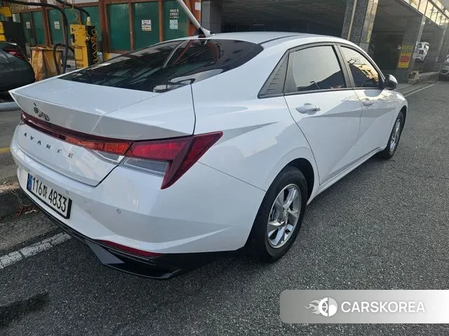 Hyundai Avante (CN7) 2022 Белый из Кореи, фото 2