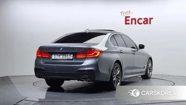 BMW 5 Series (G30) id 3494826 из Кореи 12