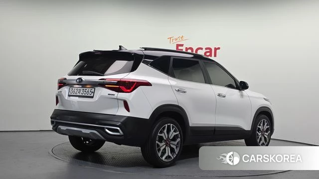 Kia Seltos id 4397199 из Кореи 12