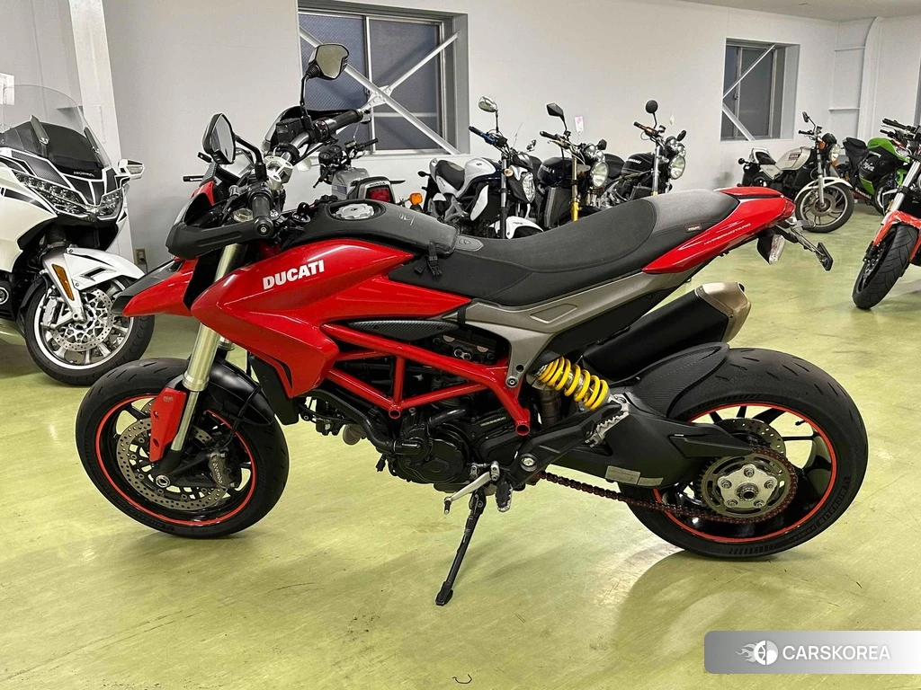Проданный Ducati HYPERMOTARD 2013 из Японии, фото 2