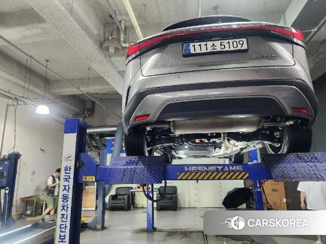 Lexus RX350h 5th generation 2023 Серебряный из Кореи, фото 2