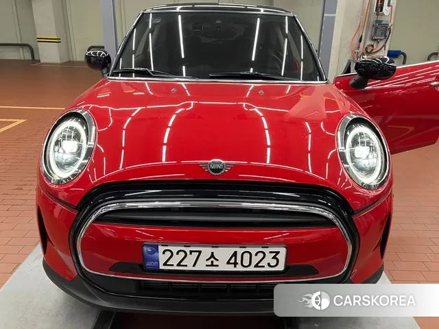 Mini Cooper 2024 Красный из Кореи, фото 2